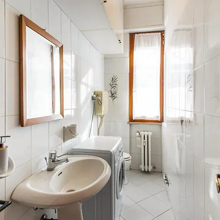 Apartment Guesthost - Attico Pisaurum - With Parking!